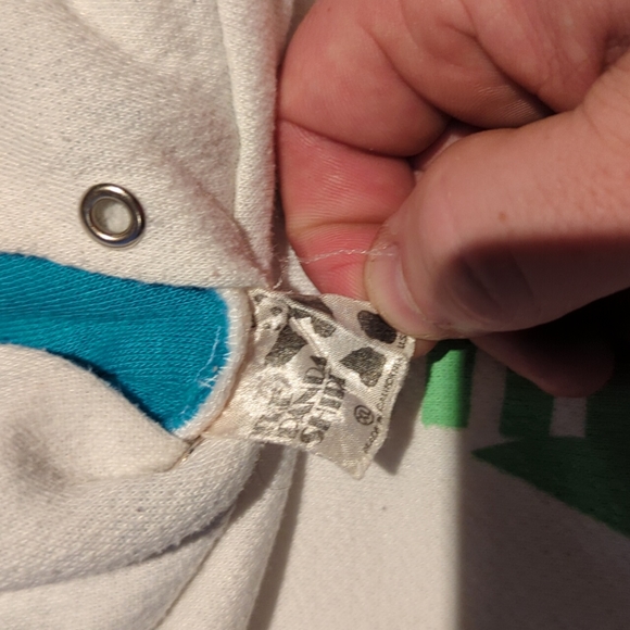 Woman's small, San Francisco hoodie. - Picture 3 of 5